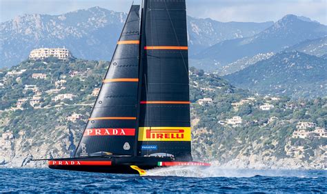 Luna Rossa Prada Pirelli .